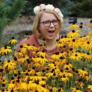 Meet your Posher, Dana